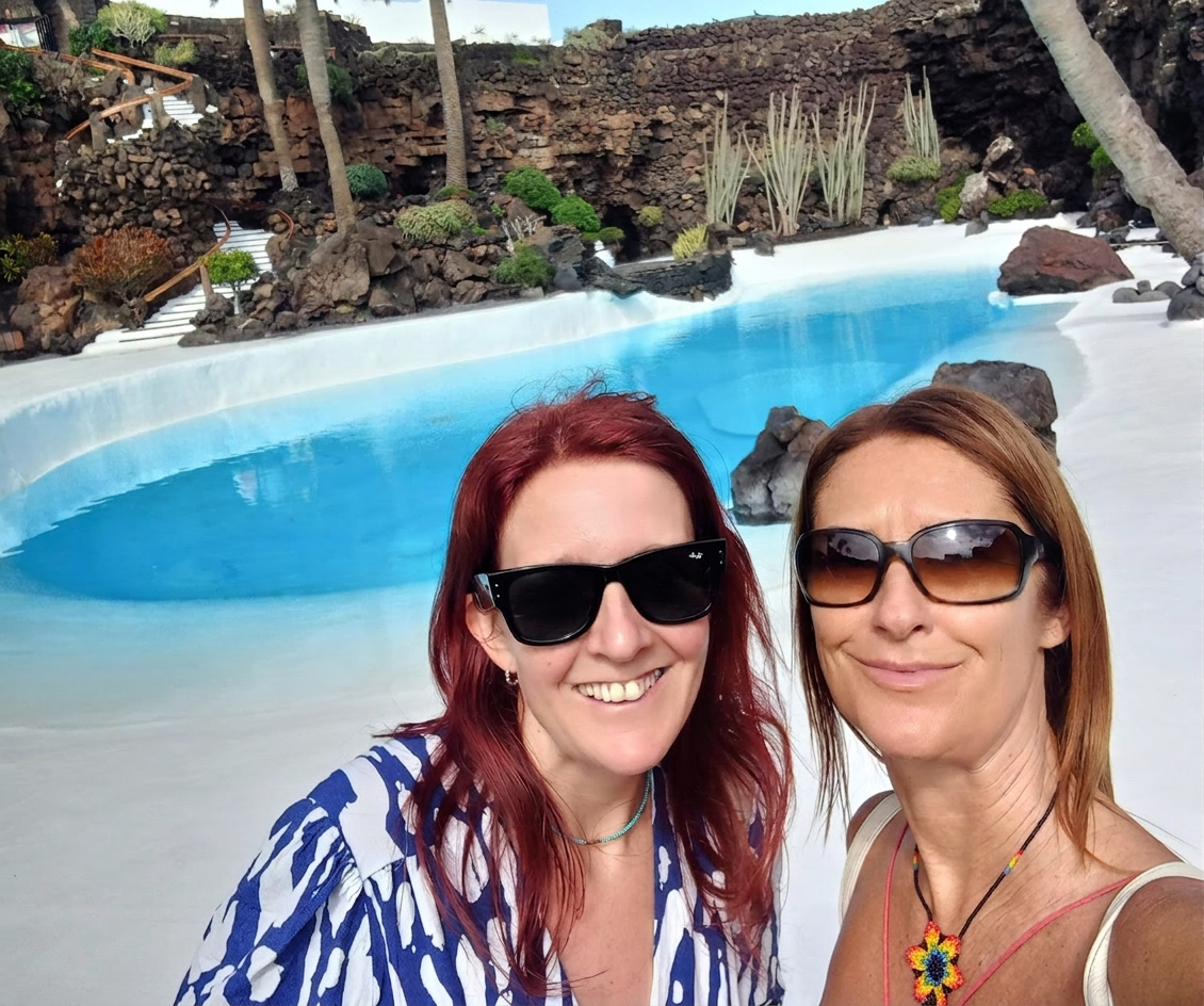 The two founders of Elevate Inside — one based in Lanzarote, one a digital nomad in Belgium